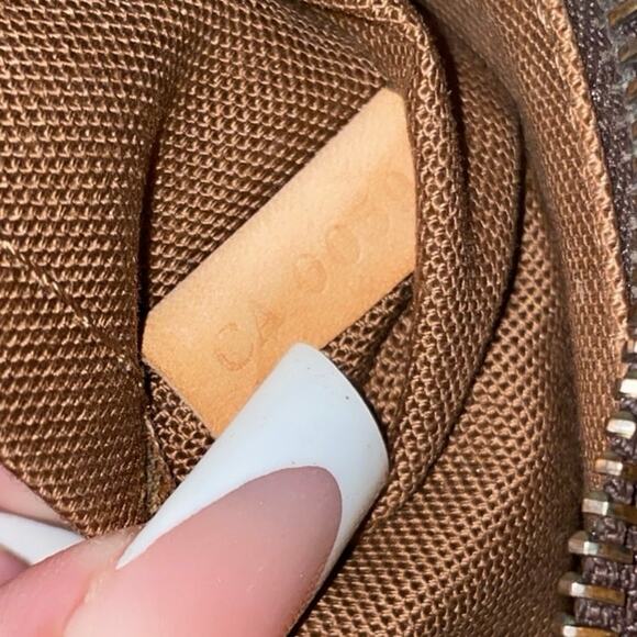 Louis Vuitton Odeon Monogram Leather Crossbody Bag Purse - Picture 3 of 7